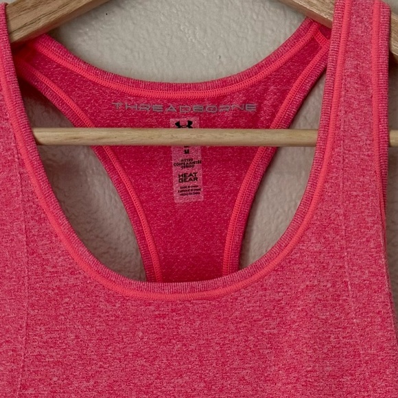 UNDER ARMOUR Tank - Picture 3 of 5